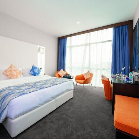 Ramada Encore Doha By Wyndham Exterior foto
